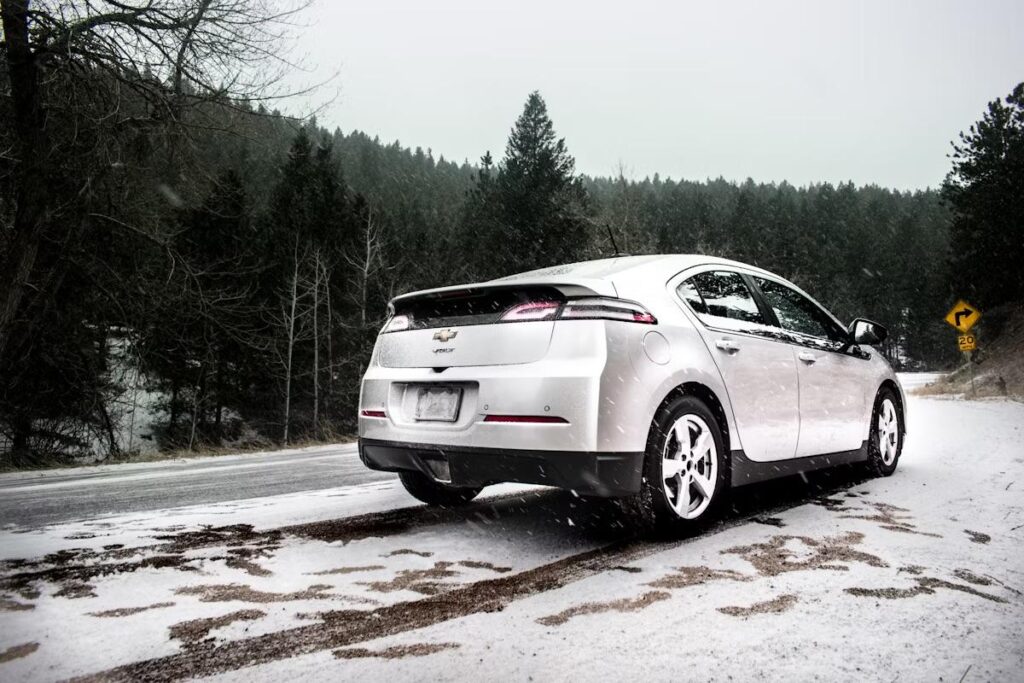 5 Essential Winter Maintenance Tips For Electric Car Owners